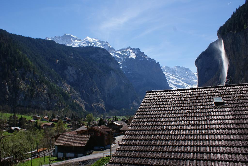 Ferienwohnung Base Cafe Lauterbrunnen Exterior foto