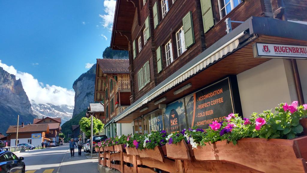 Ferienwohnung Base Cafe Lauterbrunnen Exterior foto